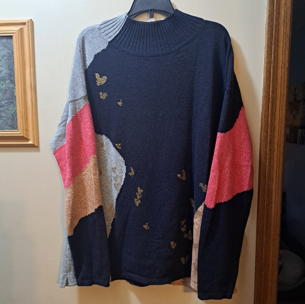 Nic+Zoe Colorful Vintage Sweater  Geometric Pattern w/Gold Heart Accent Design